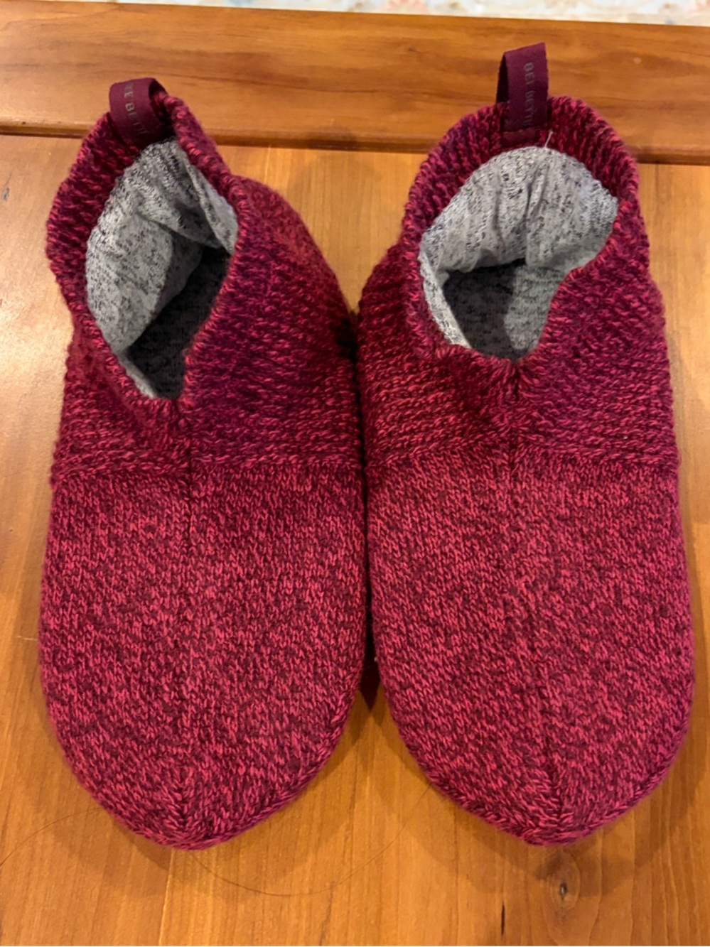 Bombas Women’s Gripper Knit Slip-On Slippers - Burgundy